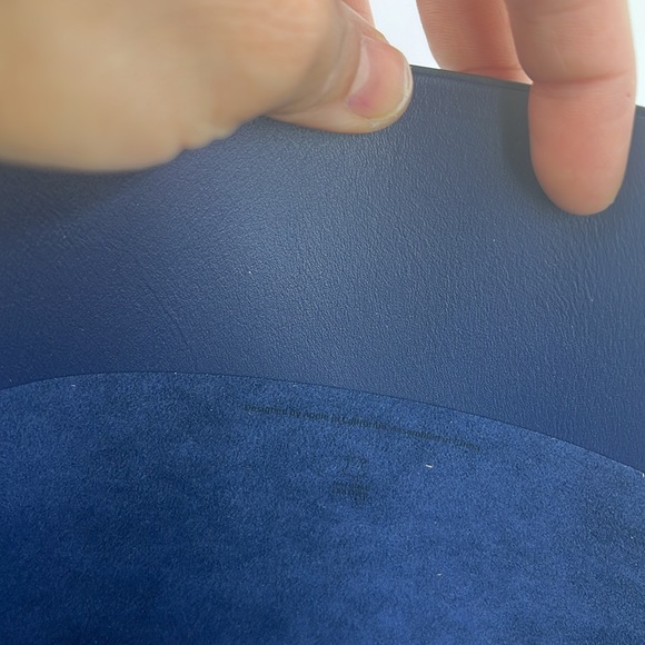 MACBOOK AIR/MACBOOK PRO (13-inch) Leather Sleeve Midnight Blue EUC - Picture 6 of 16